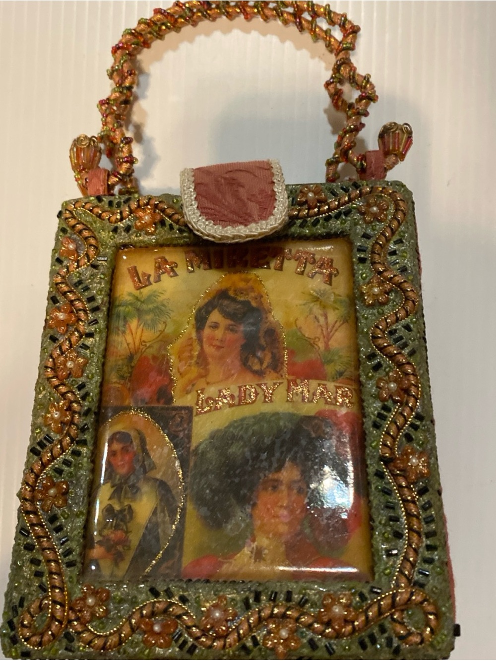 Mary Frances La Miretta Lady Mary Beaded Bag